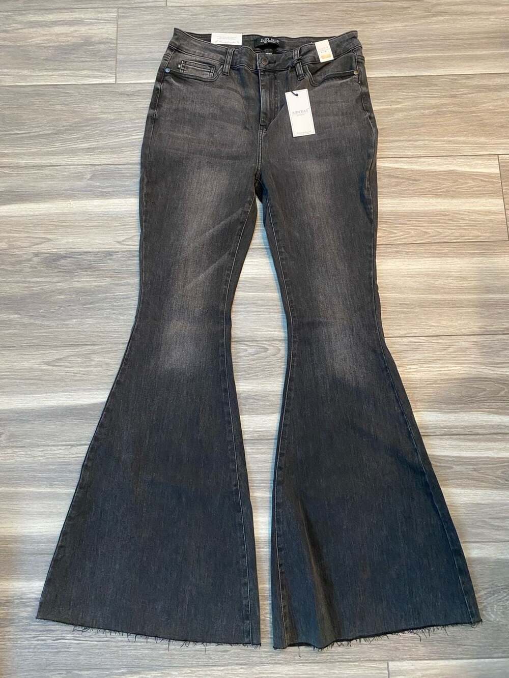Judy Blue Los Angeles High Waist Super Flare Jeans Style JB88116